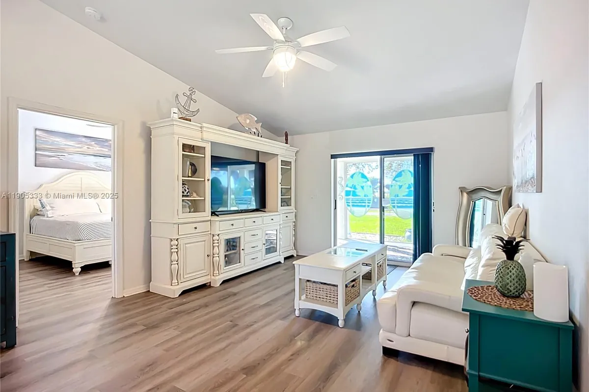 1159 Lock Lane, Moore Haven FL 33471