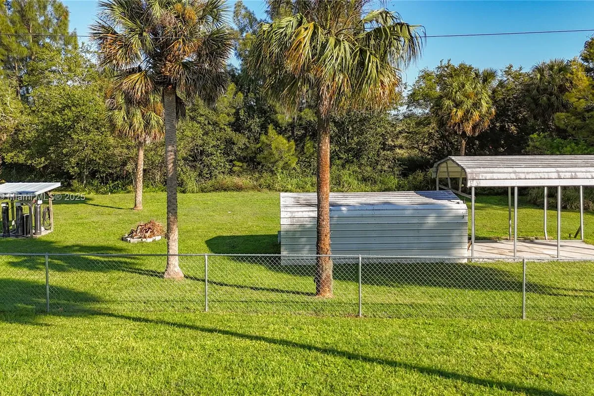 1159 Lock Lane, Moore Haven FL 33471