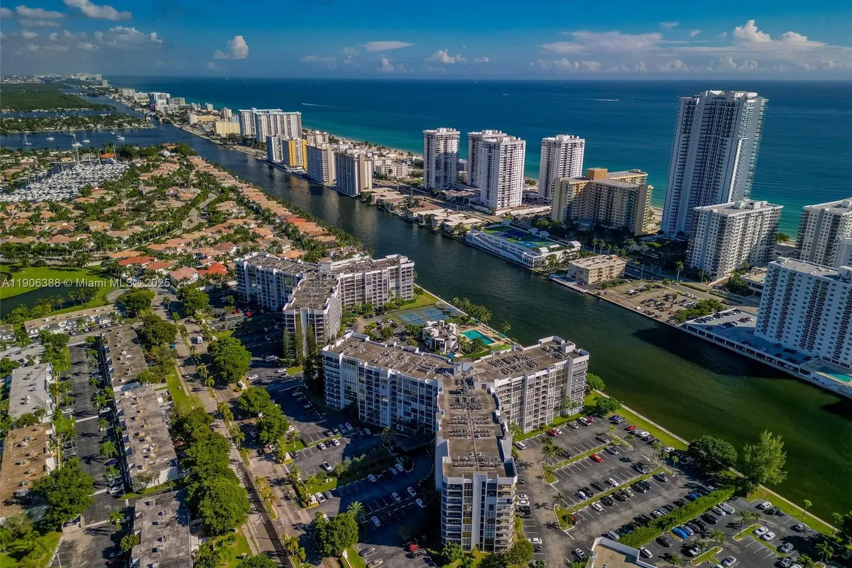 800 Parkview Dr # 302, Hallandale Beach FL 33009