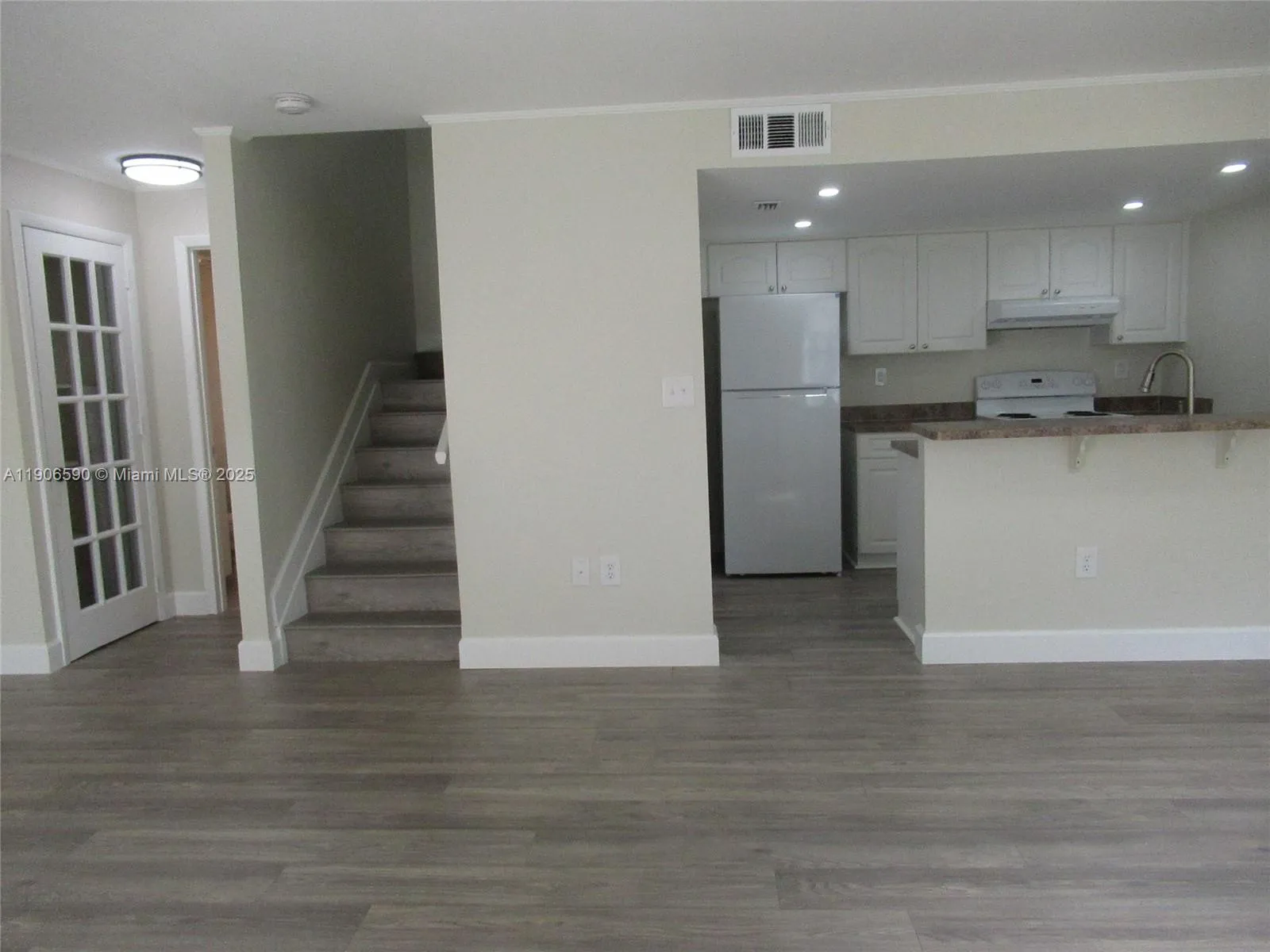 6825 SW 45th Ln # 12, Miami FL 33155