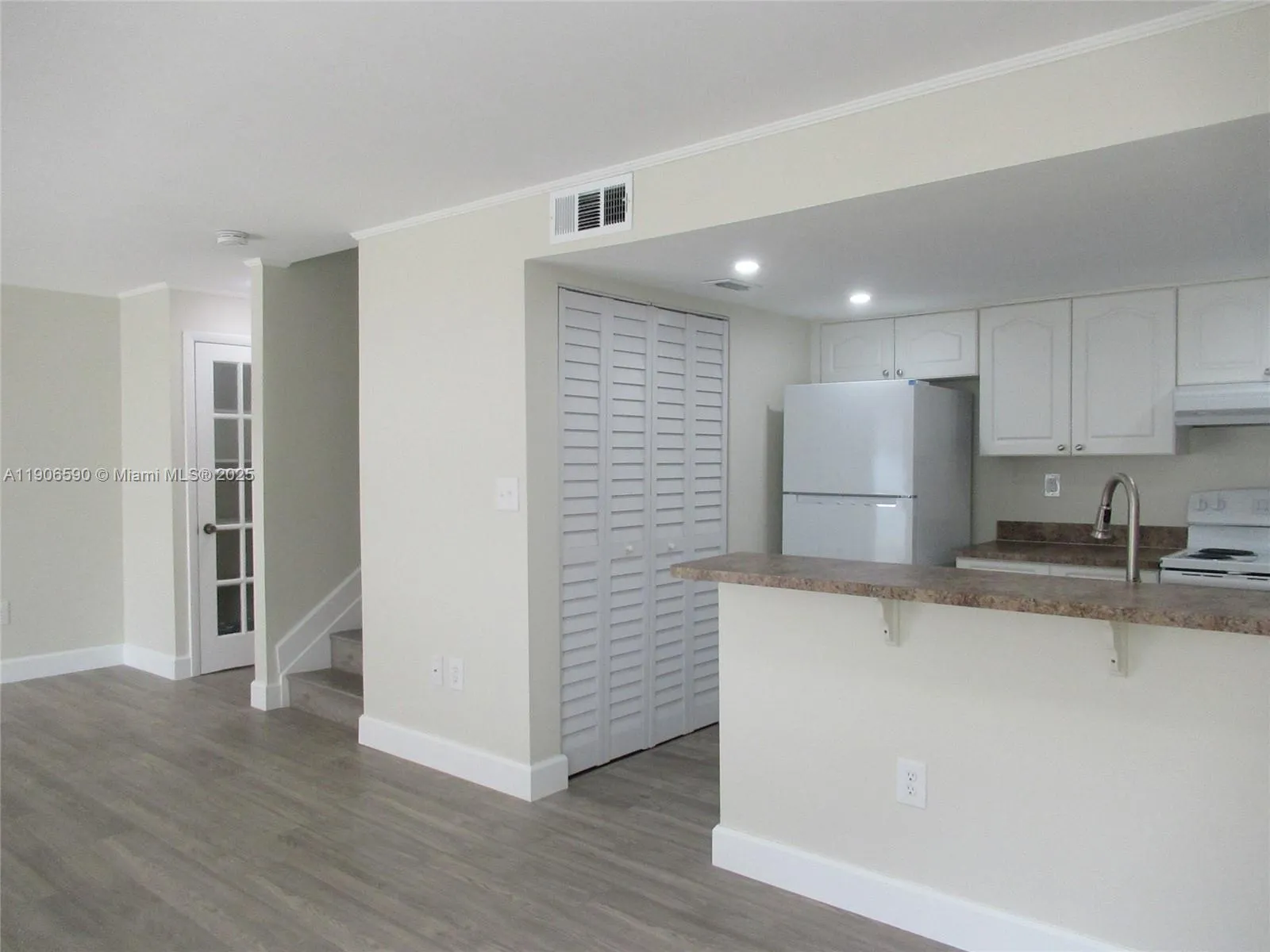 6825 SW 45th Ln # 12, Miami FL 33155