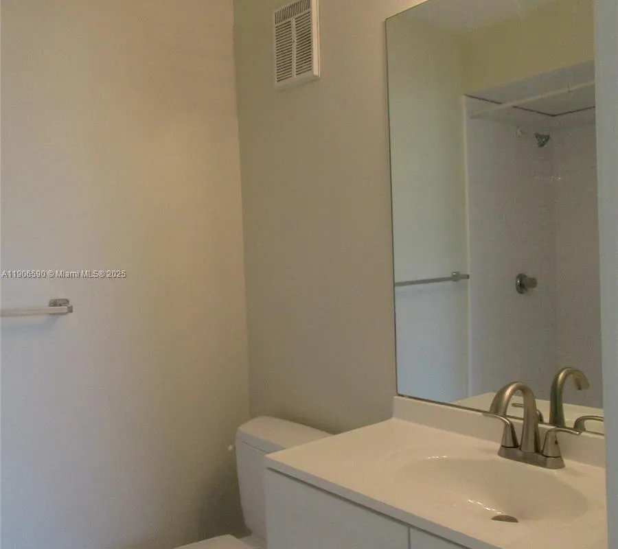 6825 SW 45th Ln # 12, Miami FL 33155