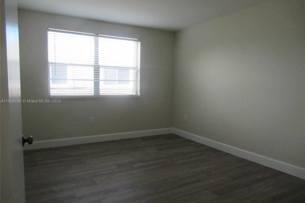 6825 SW 45th Ln # 12, Miami FL 33155