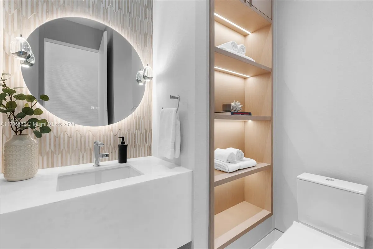 4504 Sheridan Ave, Miami Beach FL 33140