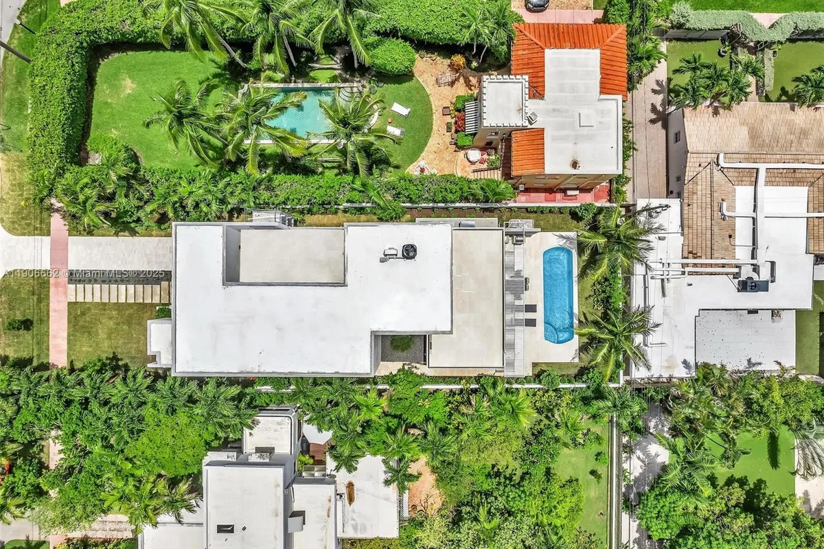 4504 Sheridan Ave, Miami Beach FL 33140