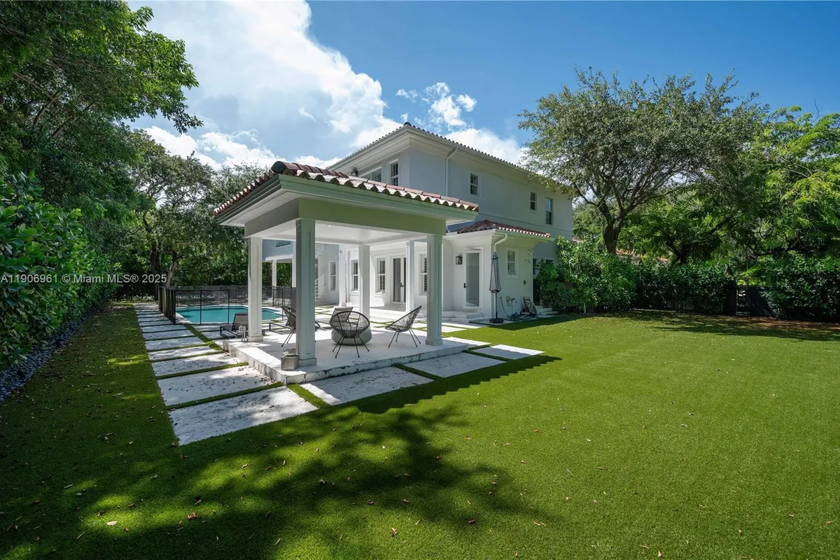 680 Destacada Ave, Coral Gables FL 33156