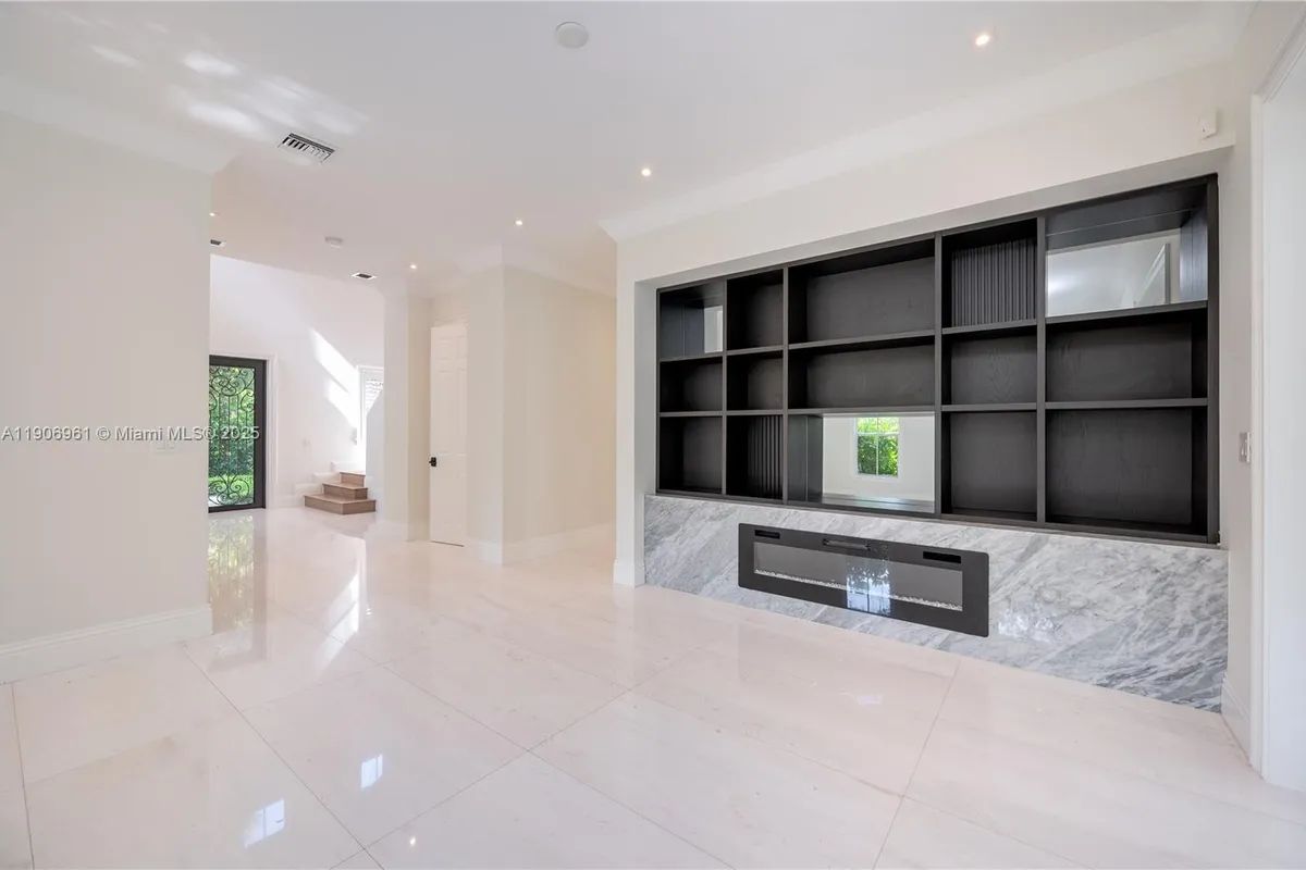 680 Destacada Ave, Coral Gables FL 33156