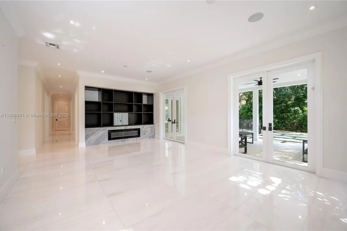 680 Destacada Ave, Coral Gables FL 33156