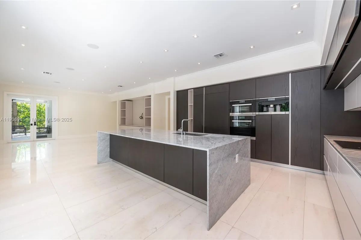 680 Destacada Ave, Coral Gables FL 33156