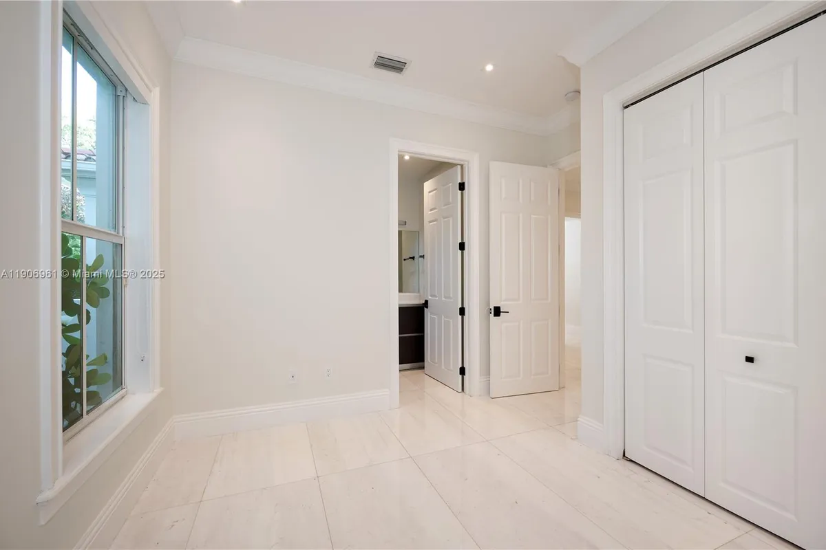 680 Destacada Ave, Coral Gables FL 33156