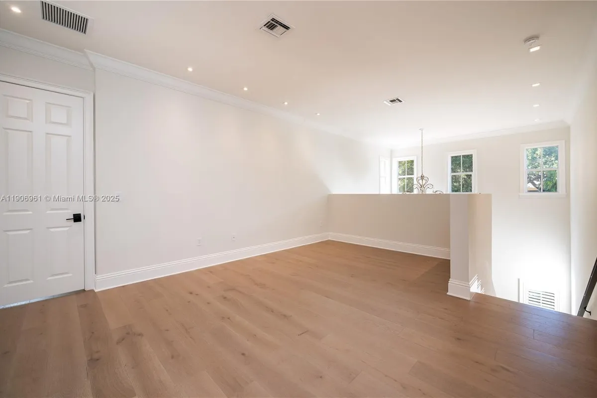 680 Destacada Ave, Coral Gables FL 33156