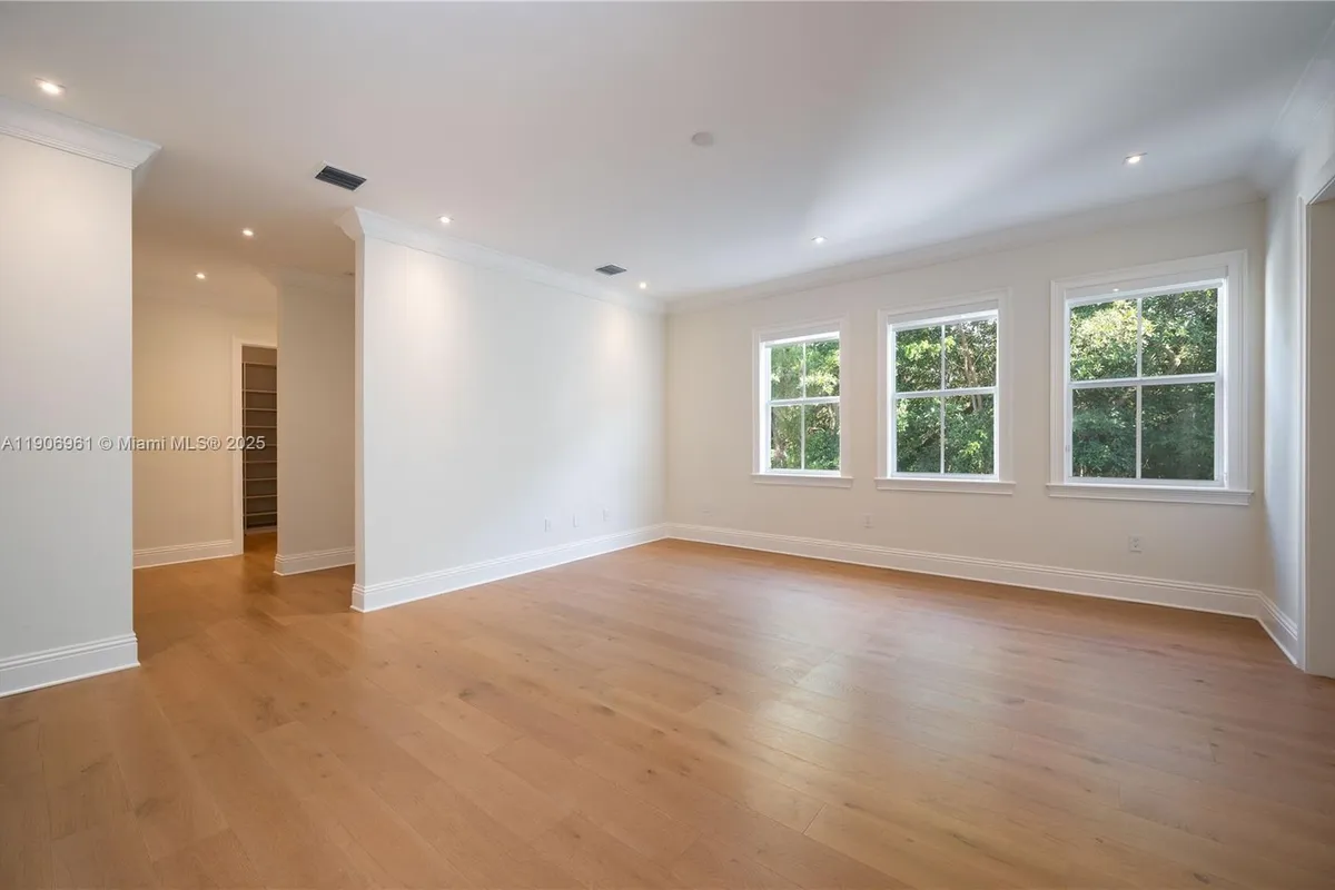 680 Destacada Ave, Coral Gables FL 33156