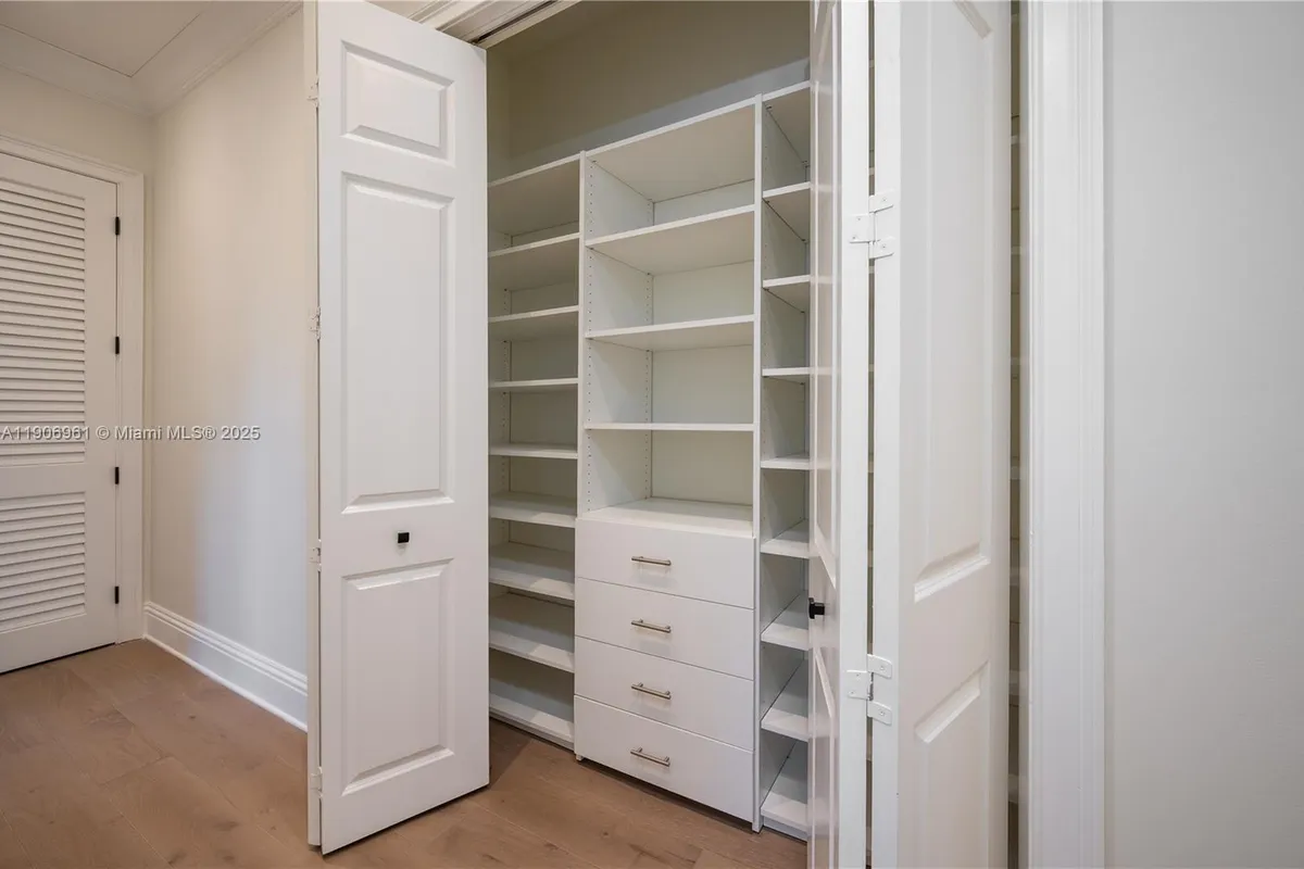 680 Destacada Ave, Coral Gables FL 33156