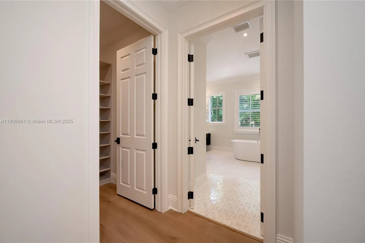 680 Destacada Ave, Coral Gables FL 33156