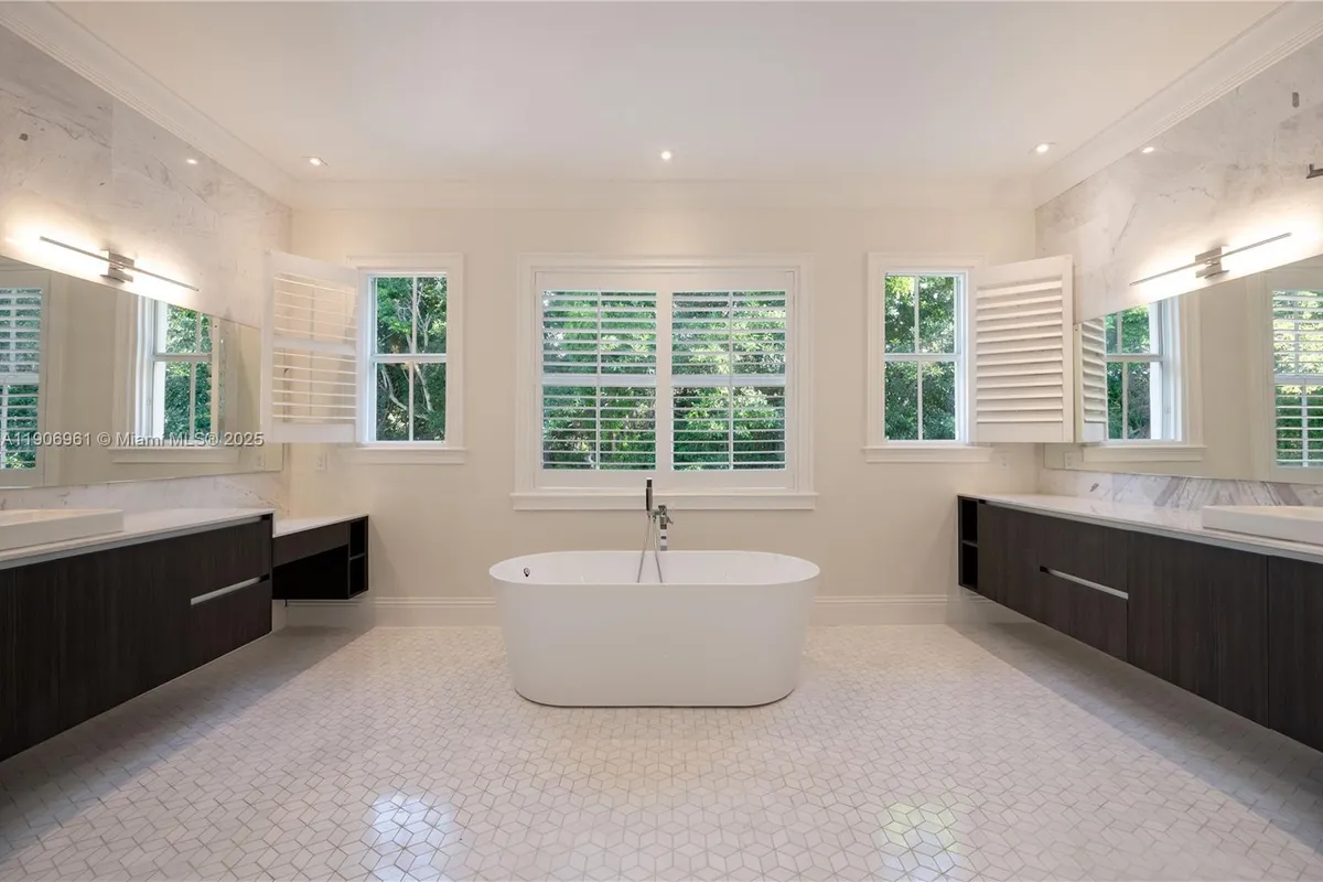 680 Destacada Ave, Coral Gables FL 33156