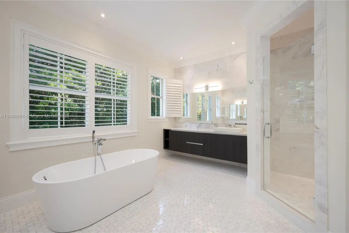 680 Destacada Ave, Coral Gables FL 33156