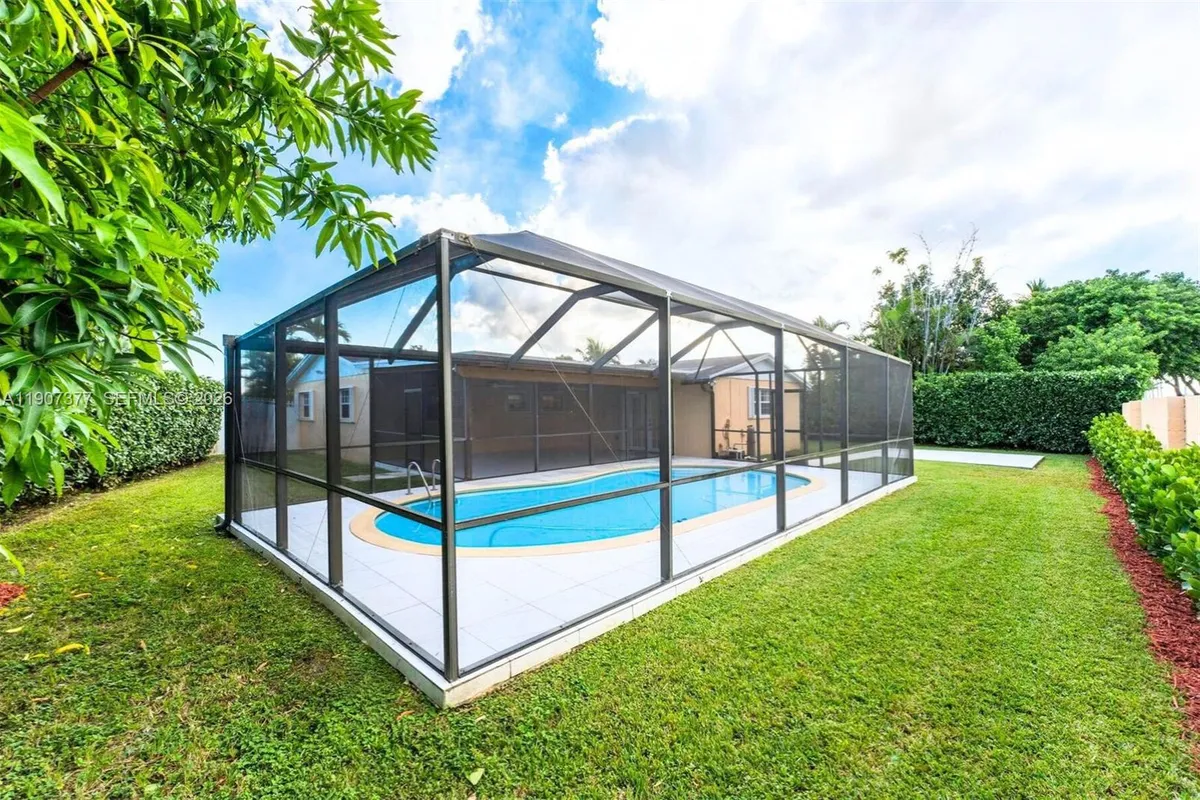 10835 SW 152nd Ter, Miami FL 33157