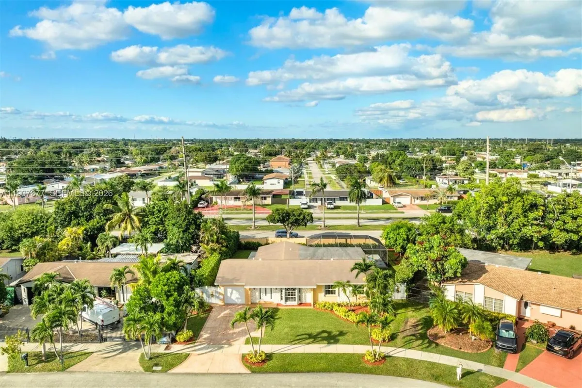 10835 SW 152nd Ter, Miami FL 33157