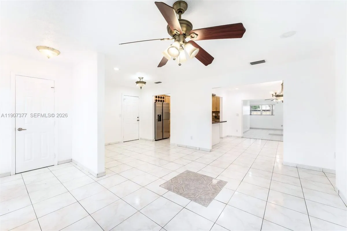 10835 SW 152nd Ter, Miami FL 33157