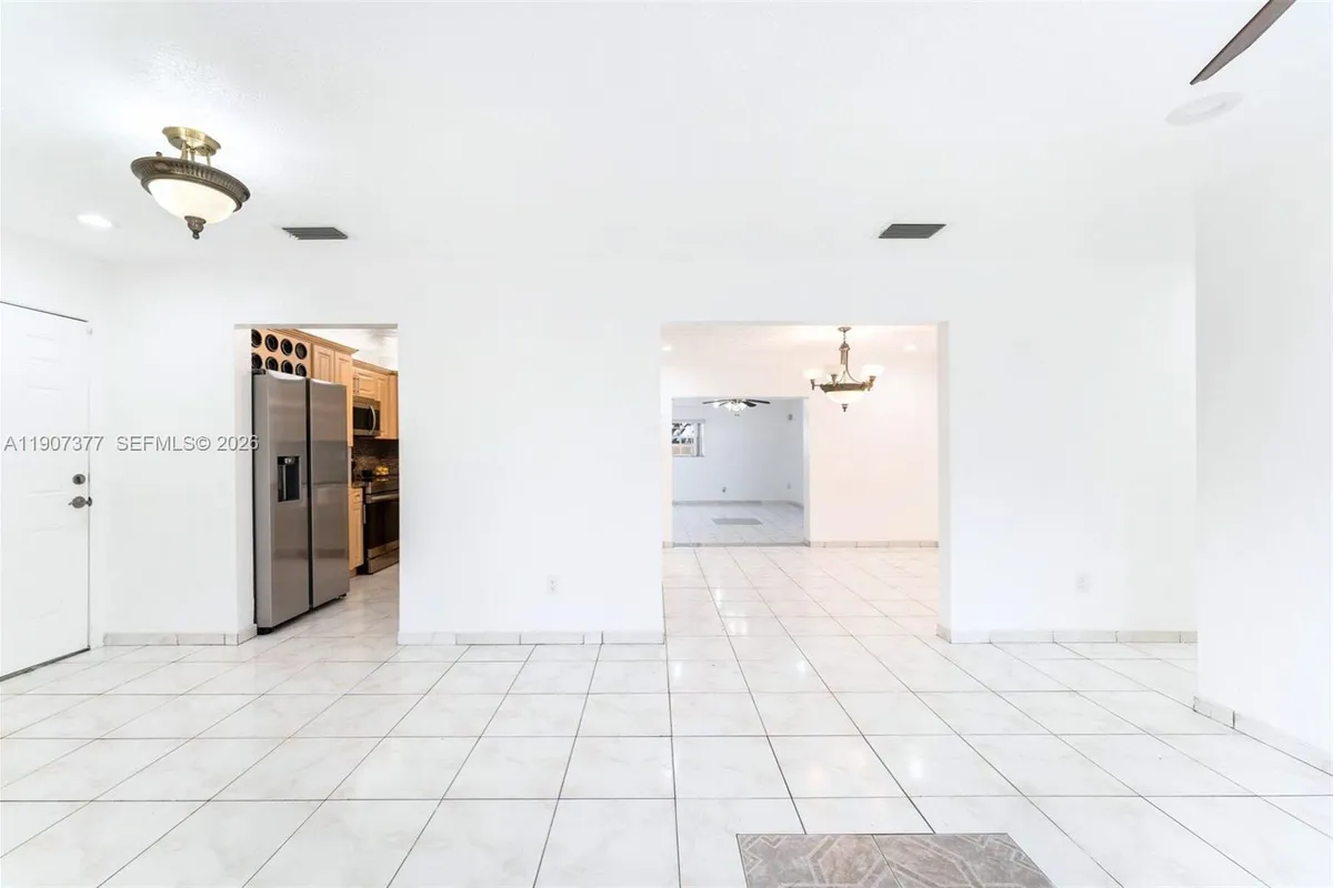 10835 SW 152nd Ter, Miami FL 33157