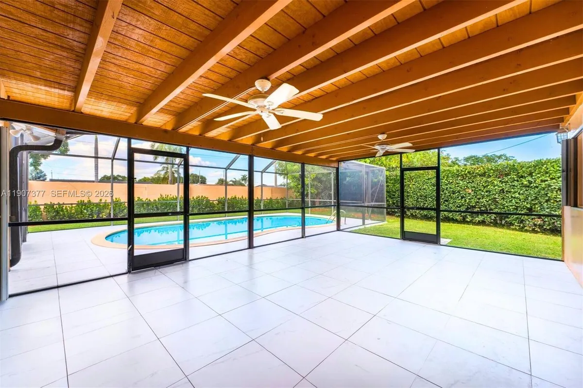 10835 SW 152nd Ter, Miami FL 33157