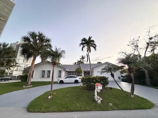 204 191st St, Sunny Isles Beach FL 33160