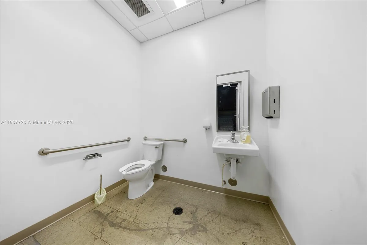 14001 NW 112th Ave # 4, Hialeah Gardens FL 33018