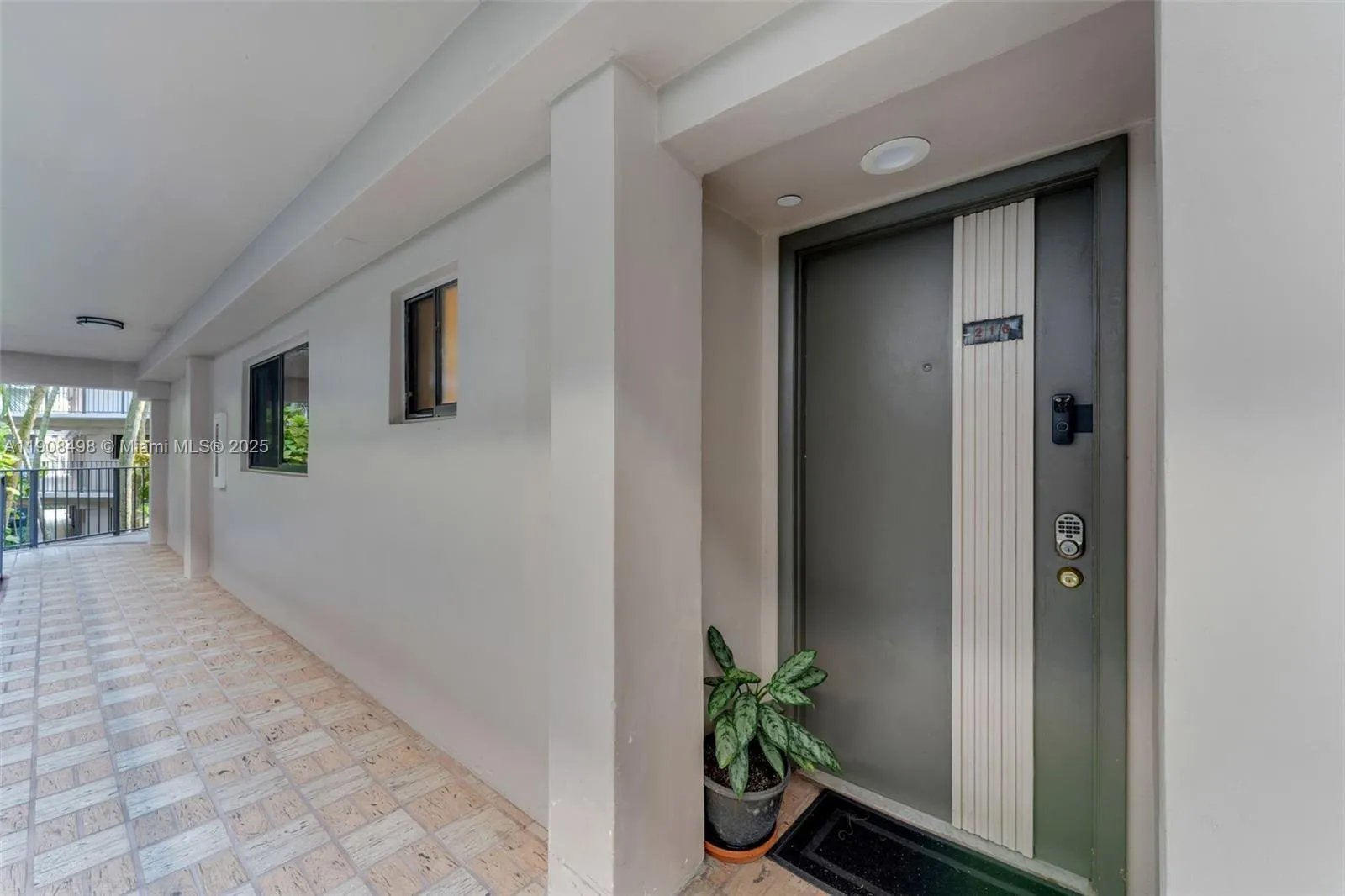 8650 SW 133rd Ave Rd # 216, Miami FL 33183