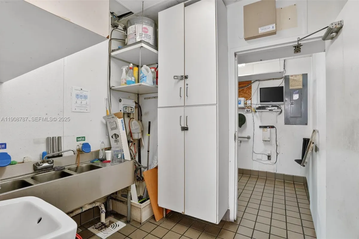 Farm Store Franchise For Sale In Hialeah Gardens, Hialeah Gardens FL 33018