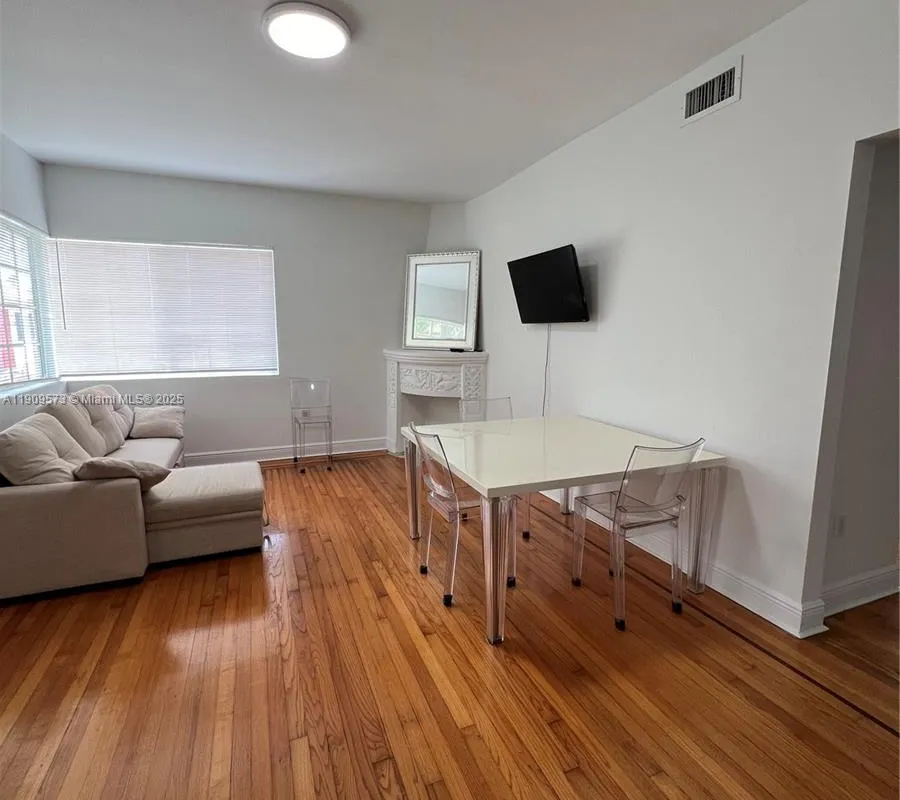 1219 Meridian Ave # 8, Miami Beach FL 33139