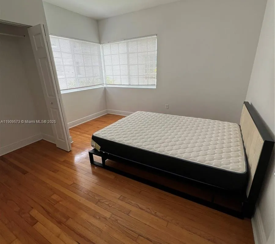 1219 Meridian Ave # 8, Miami Beach FL 33139