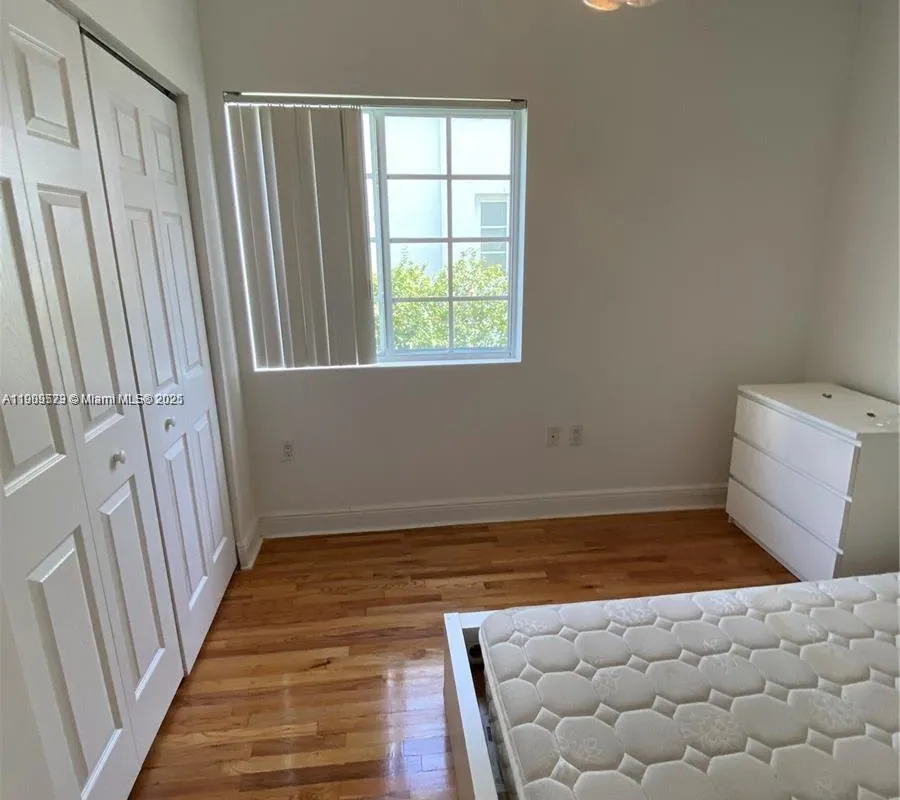 1219 Meridian Ave # 8, Miami Beach FL 33139