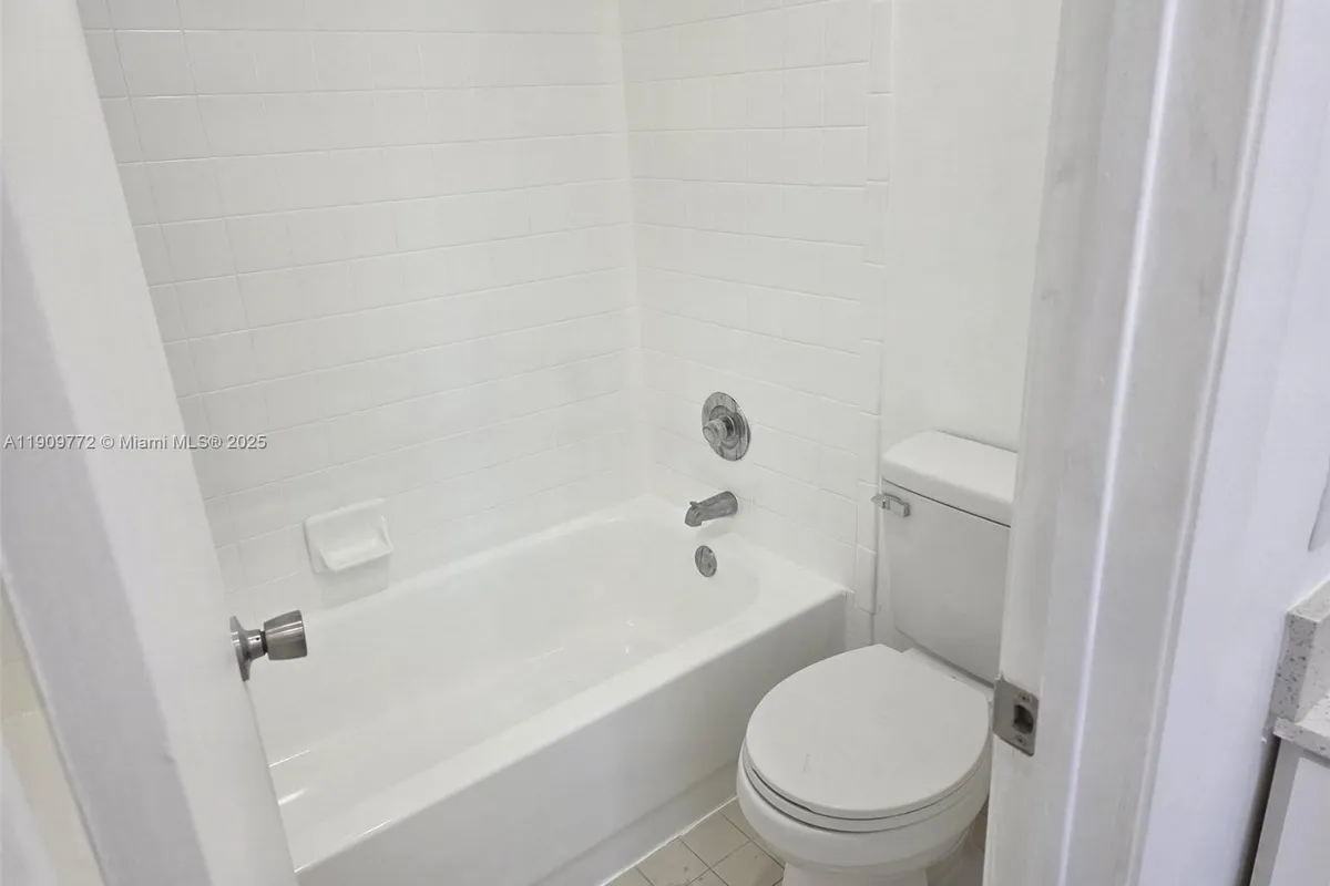 1500 Jefferson Dr # 1500L, Homestead FL 33034