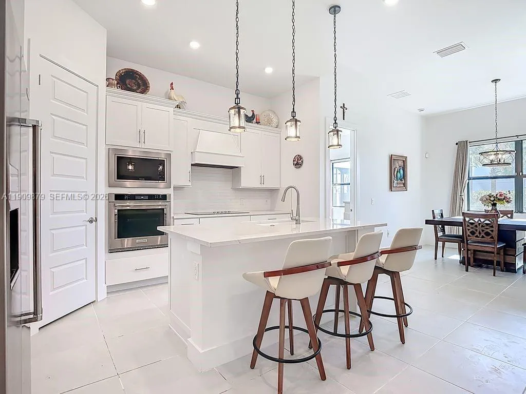 4250 Annapolis Ave, Ave Maria FL 34142