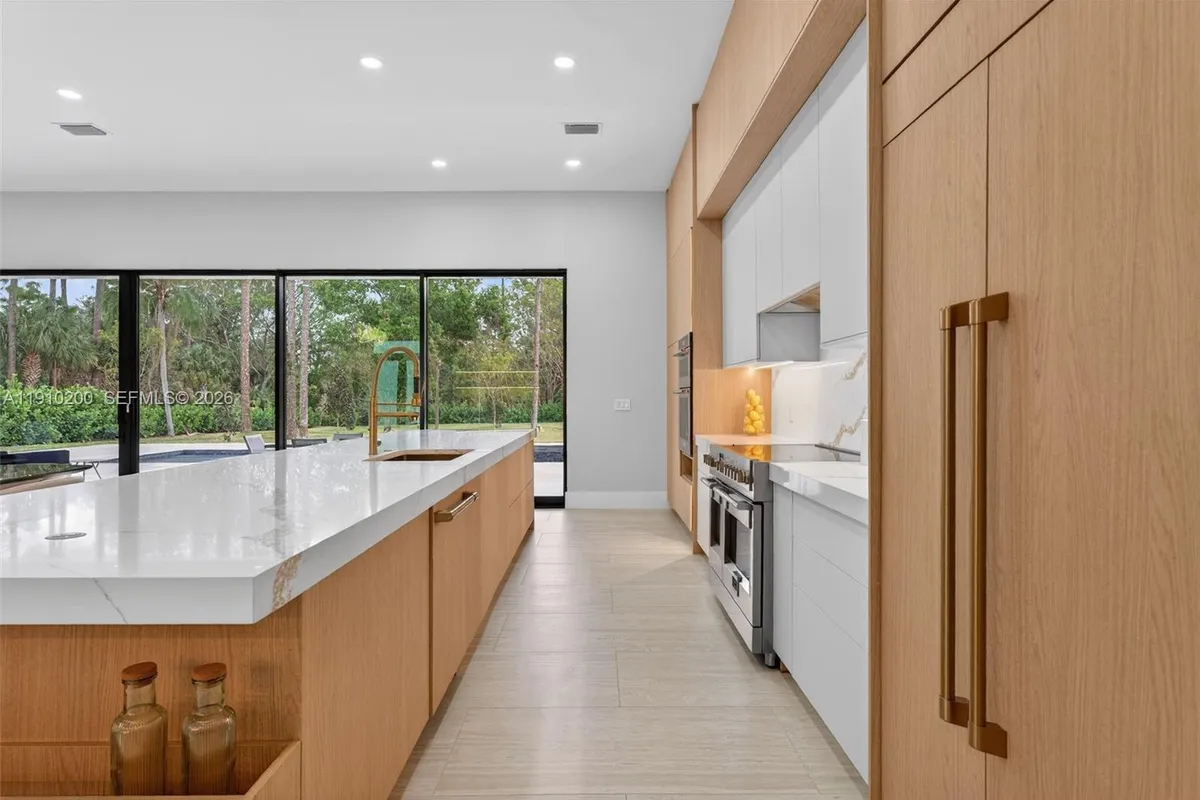 6602 NW 62nd Ter, Parkland FL 33067