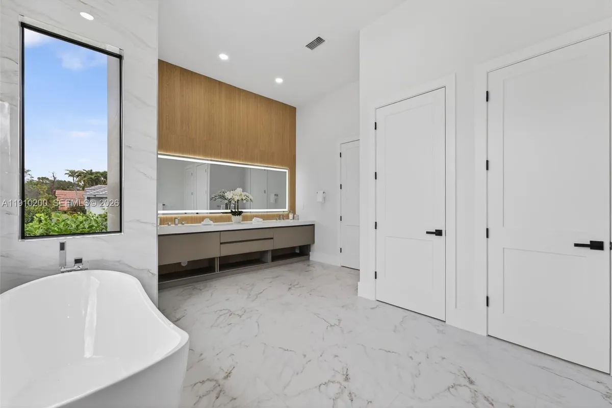 6602 NW 62nd Ter, Parkland FL 33067