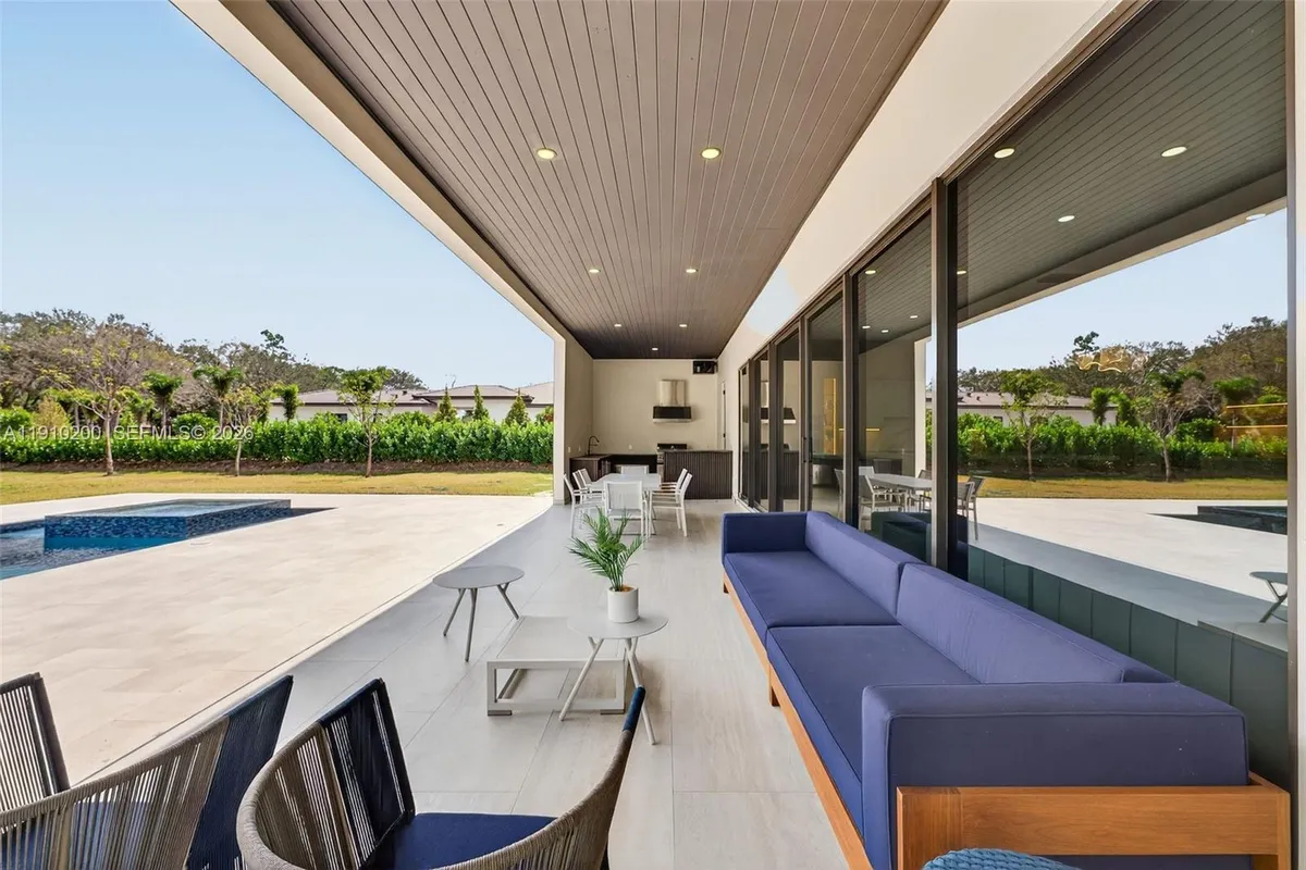 6602 NW 62nd Ter, Parkland FL 33067