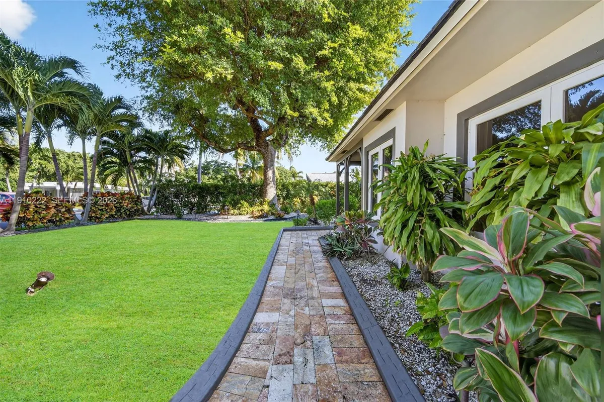 3414 Norfolk St, Pompano Beach FL 33062