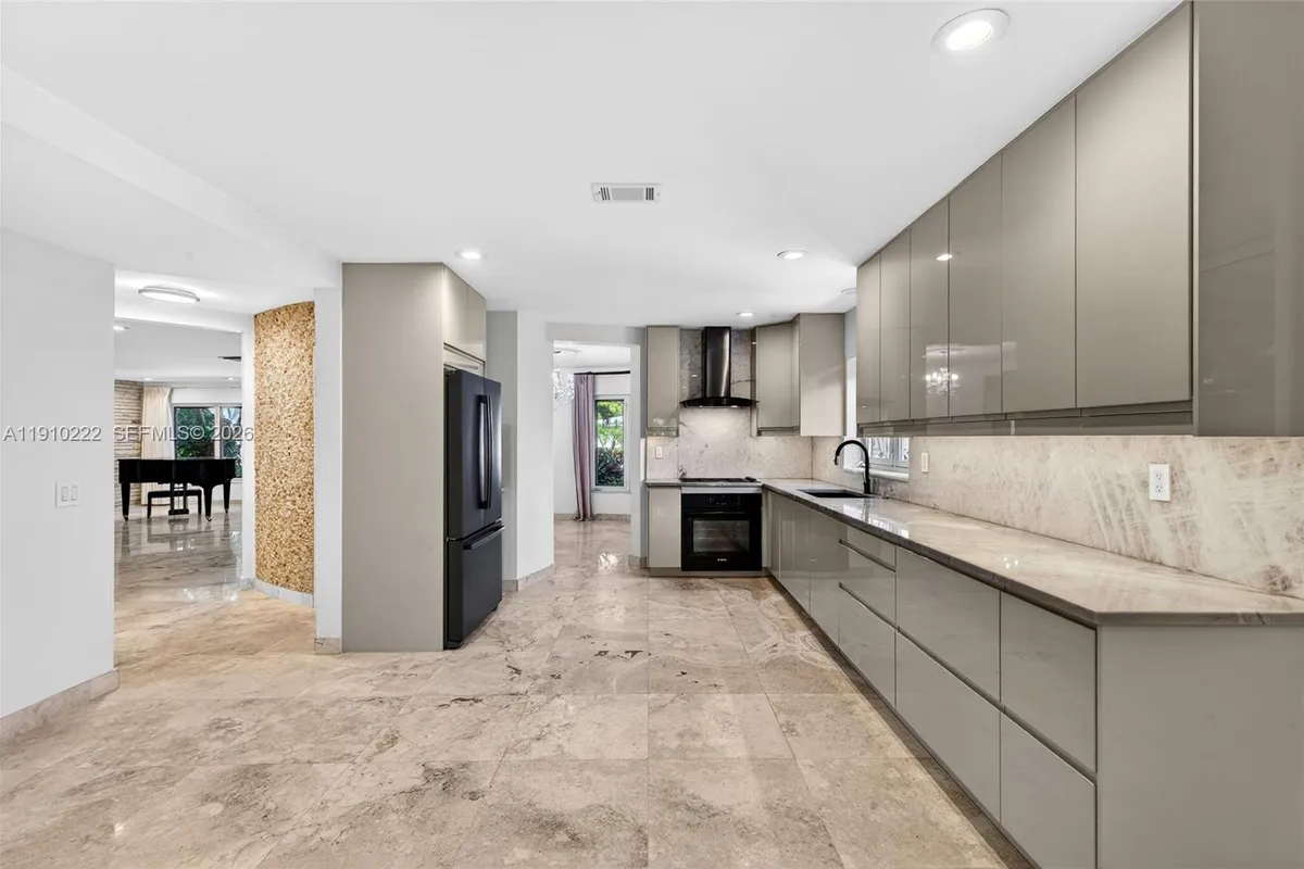 3414 Norfolk St, Pompano Beach FL 33062