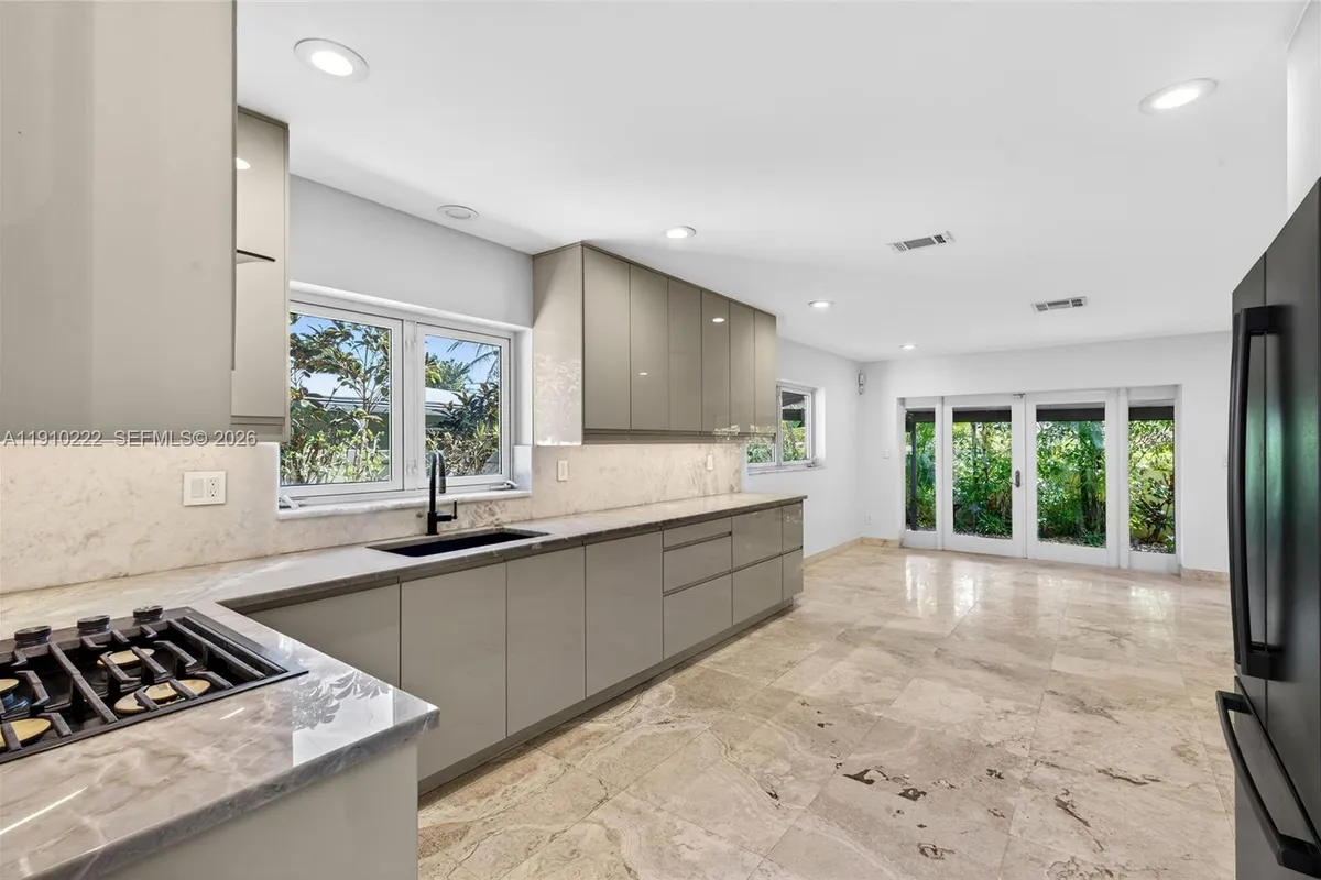 3414 Norfolk St, Pompano Beach FL 33062