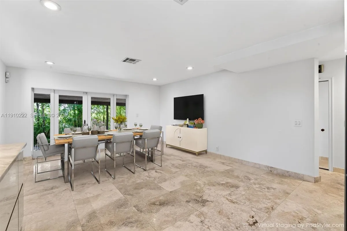 3414 Norfolk St, Pompano Beach FL 33062