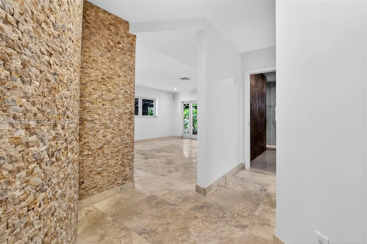 3414 Norfolk St, Pompano Beach FL 33062