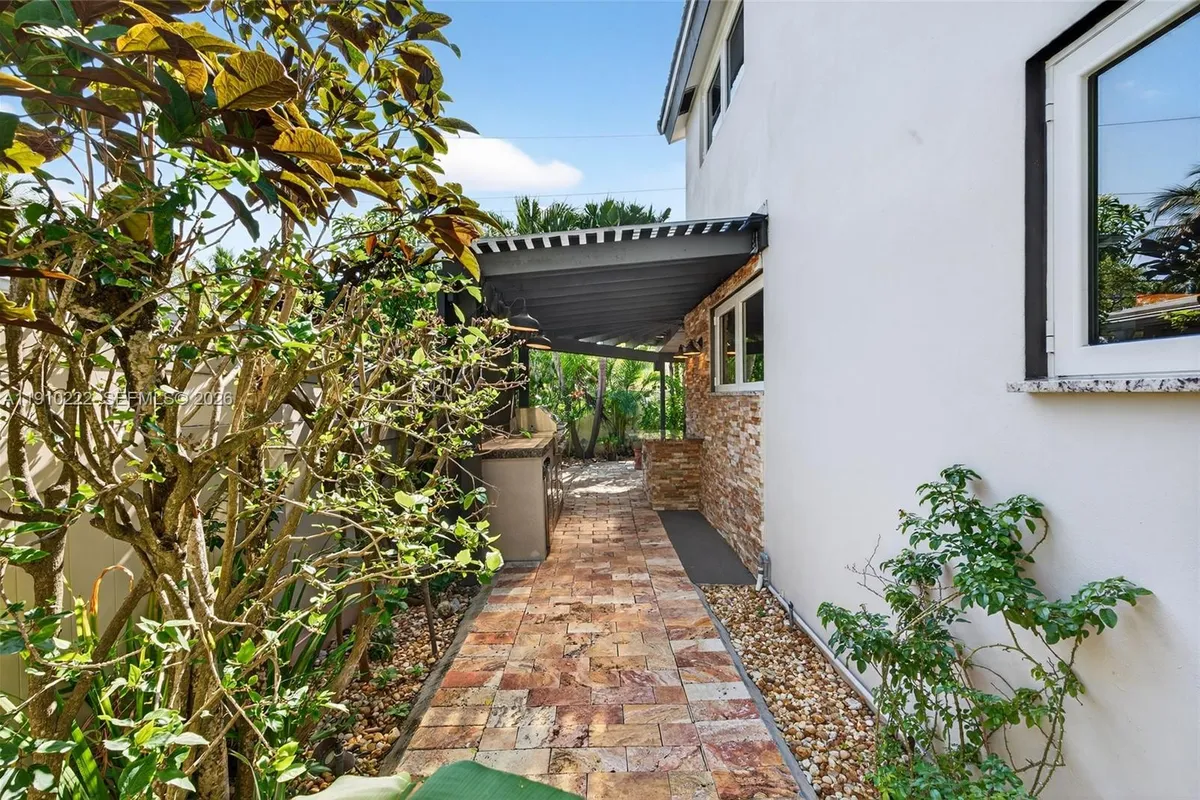 3414 Norfolk St, Pompano Beach FL 33062