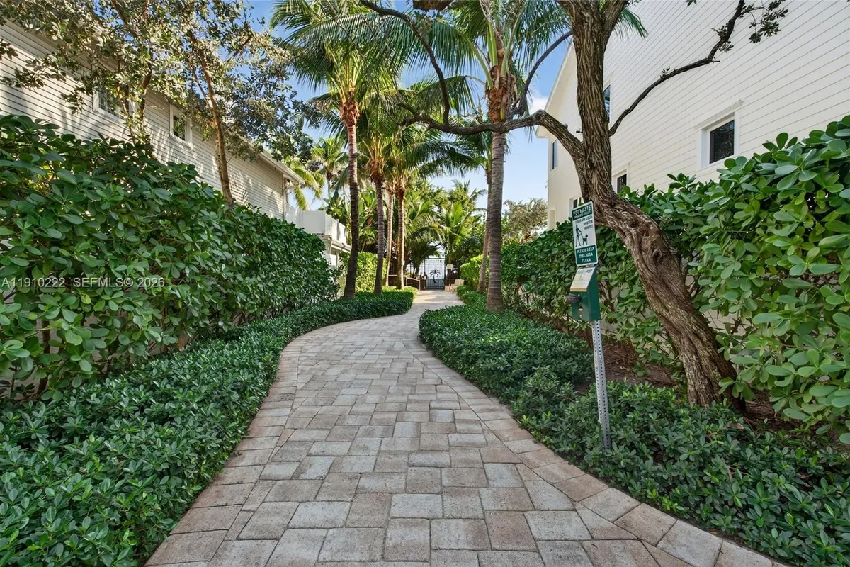 3414 Norfolk St, Pompano Beach FL 33062