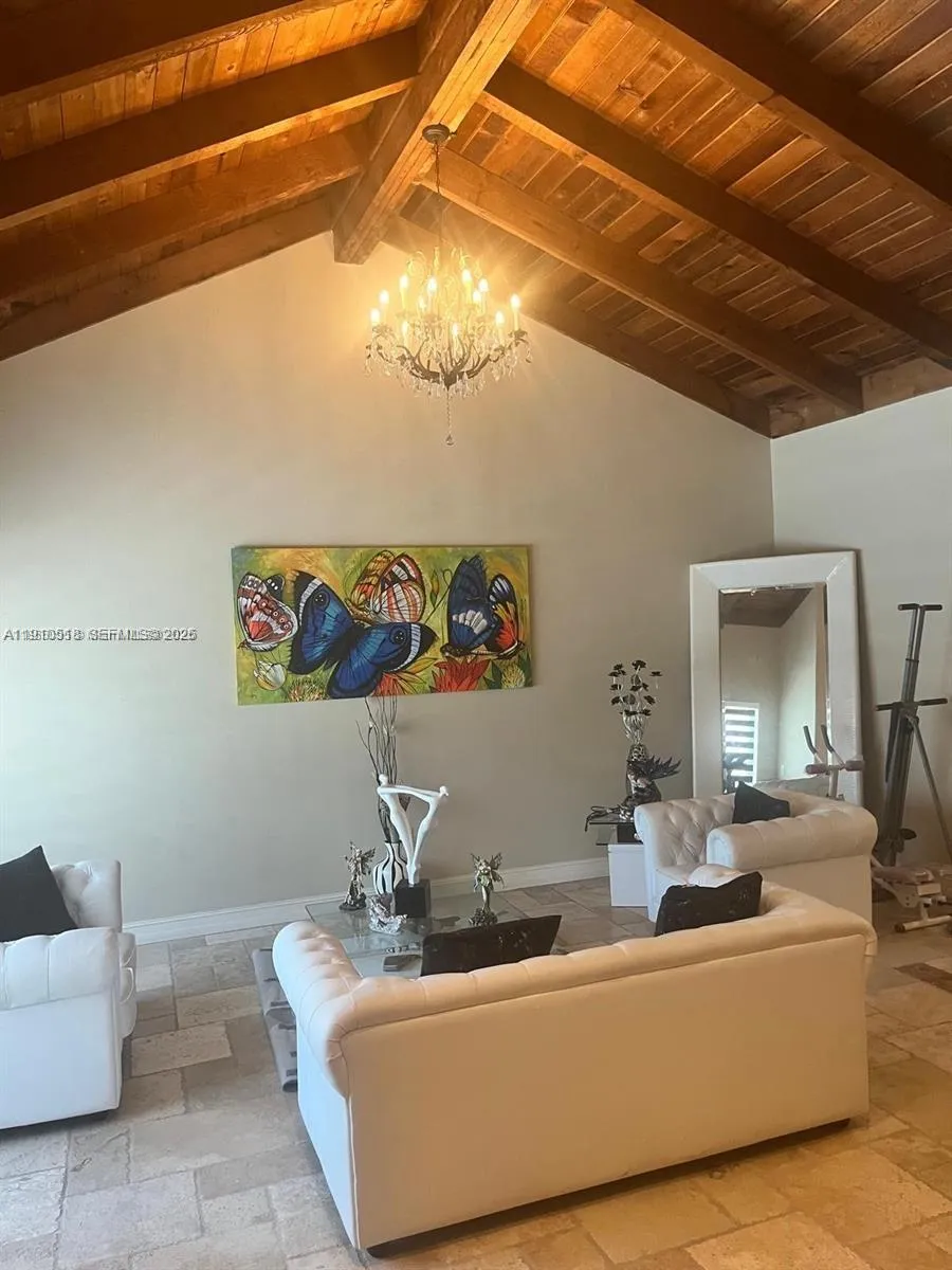 20305 NE 10th Ct, Miami FL 33179