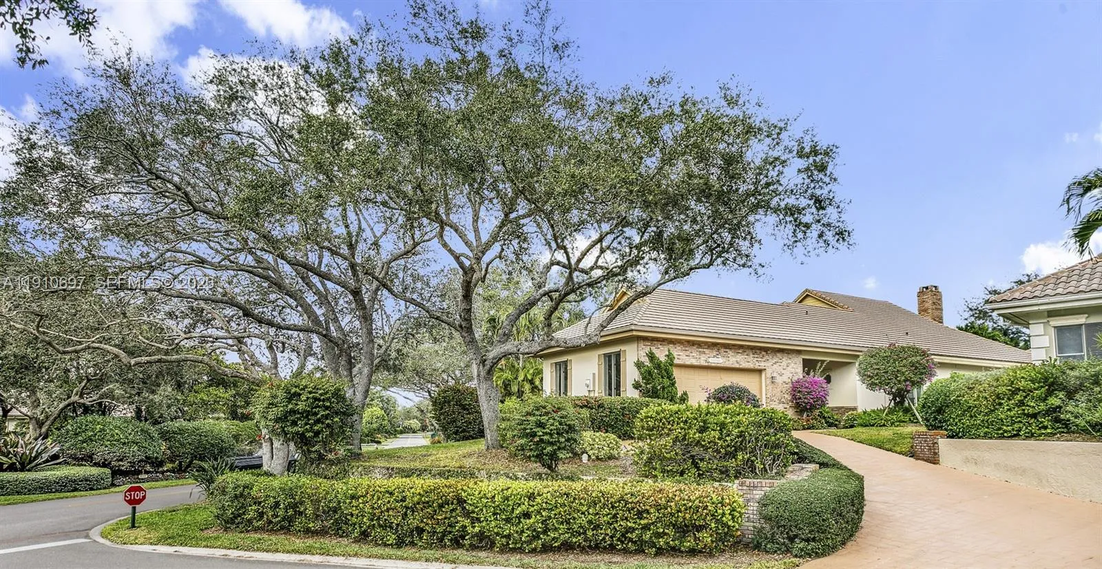 12001 SE Prestwick Ter, Tequesta FL 33469