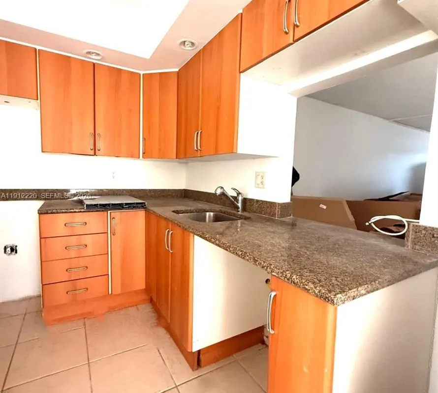 1301 NE 191st St # F110, Miami FL 33179