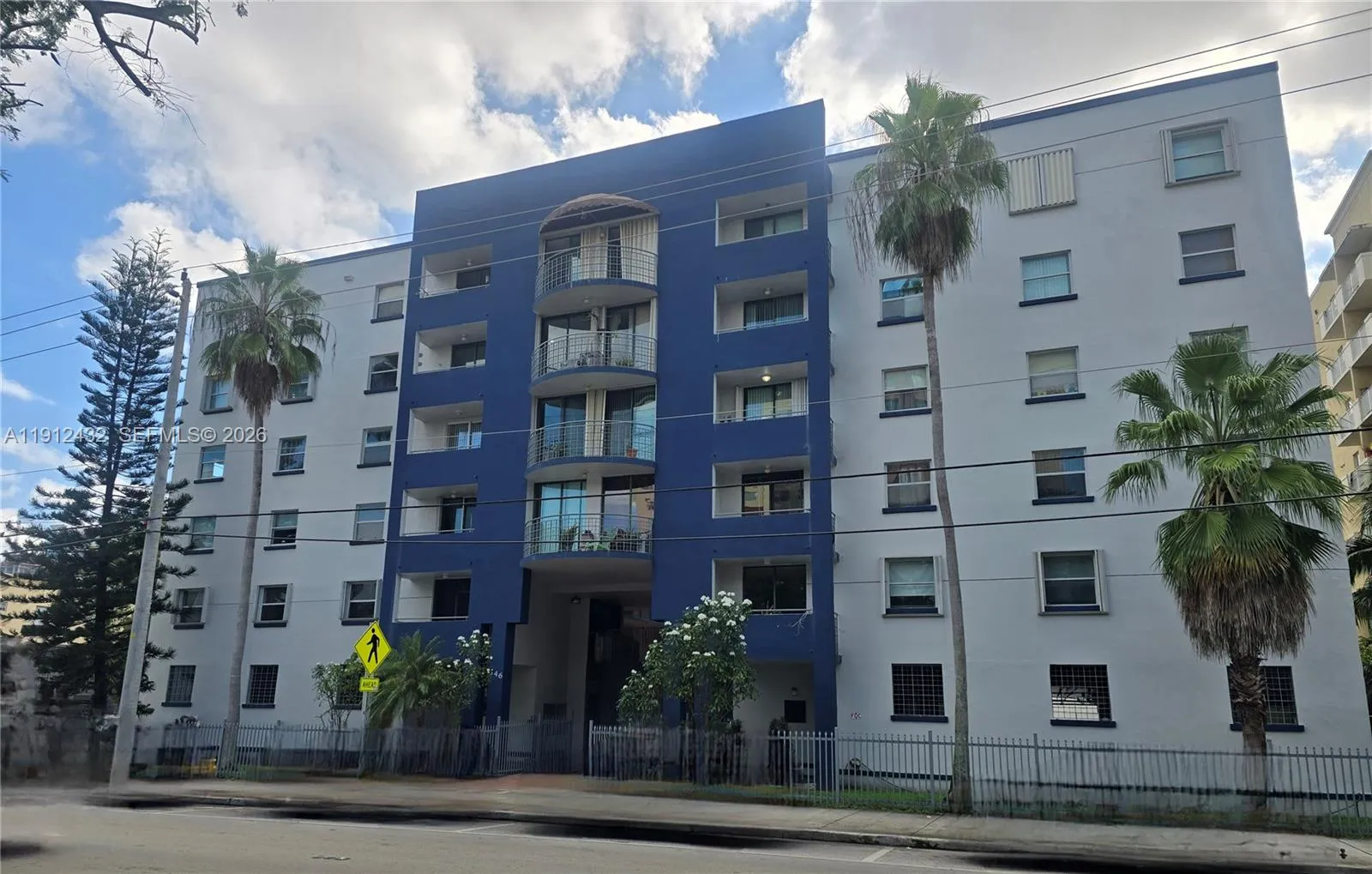 546 SW 1st ST # 612, Miami FL 33130