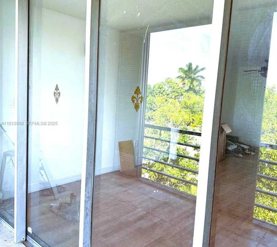 1401 NE 191st St # D409, Miami FL 33179