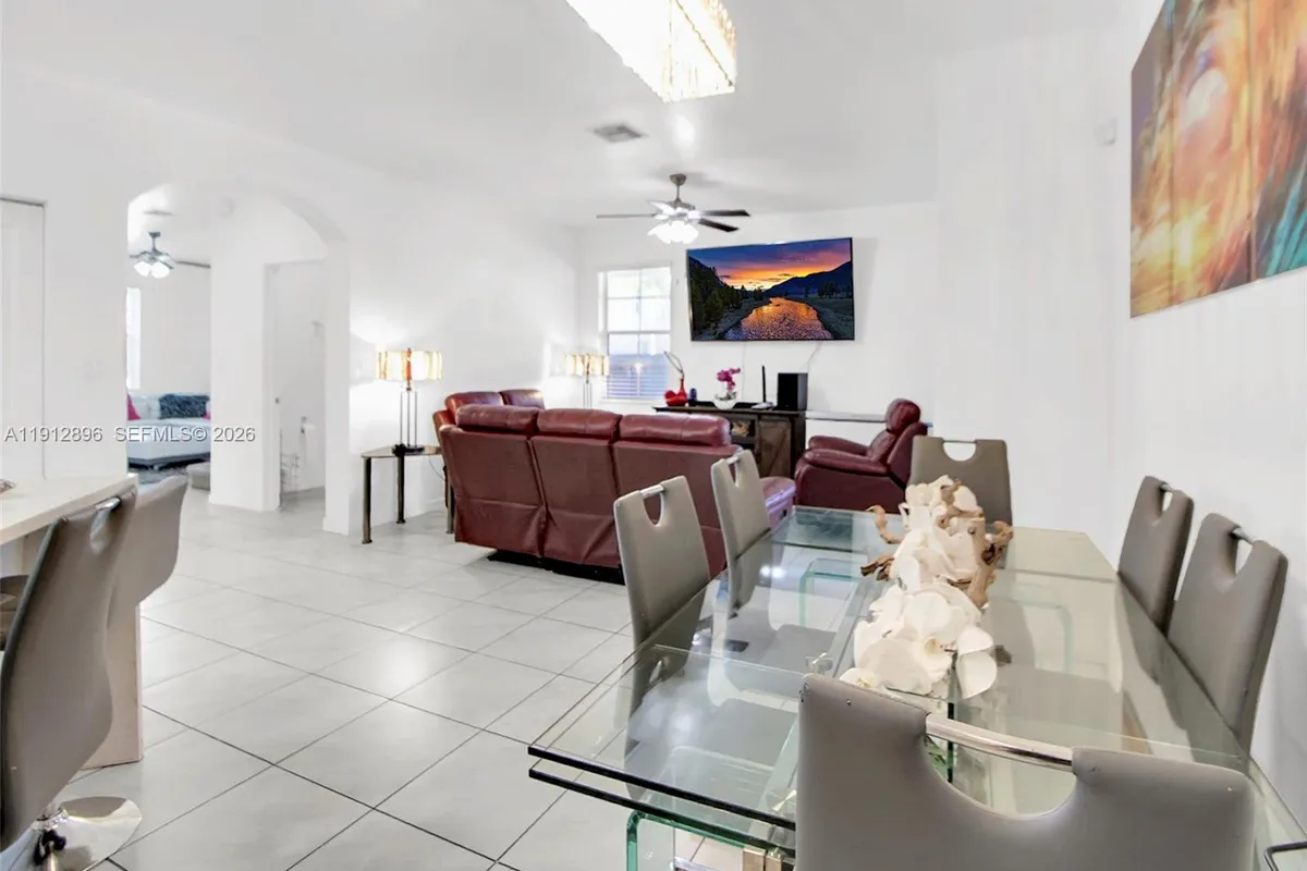 24301 SW 117th Path, Homestead FL 33032